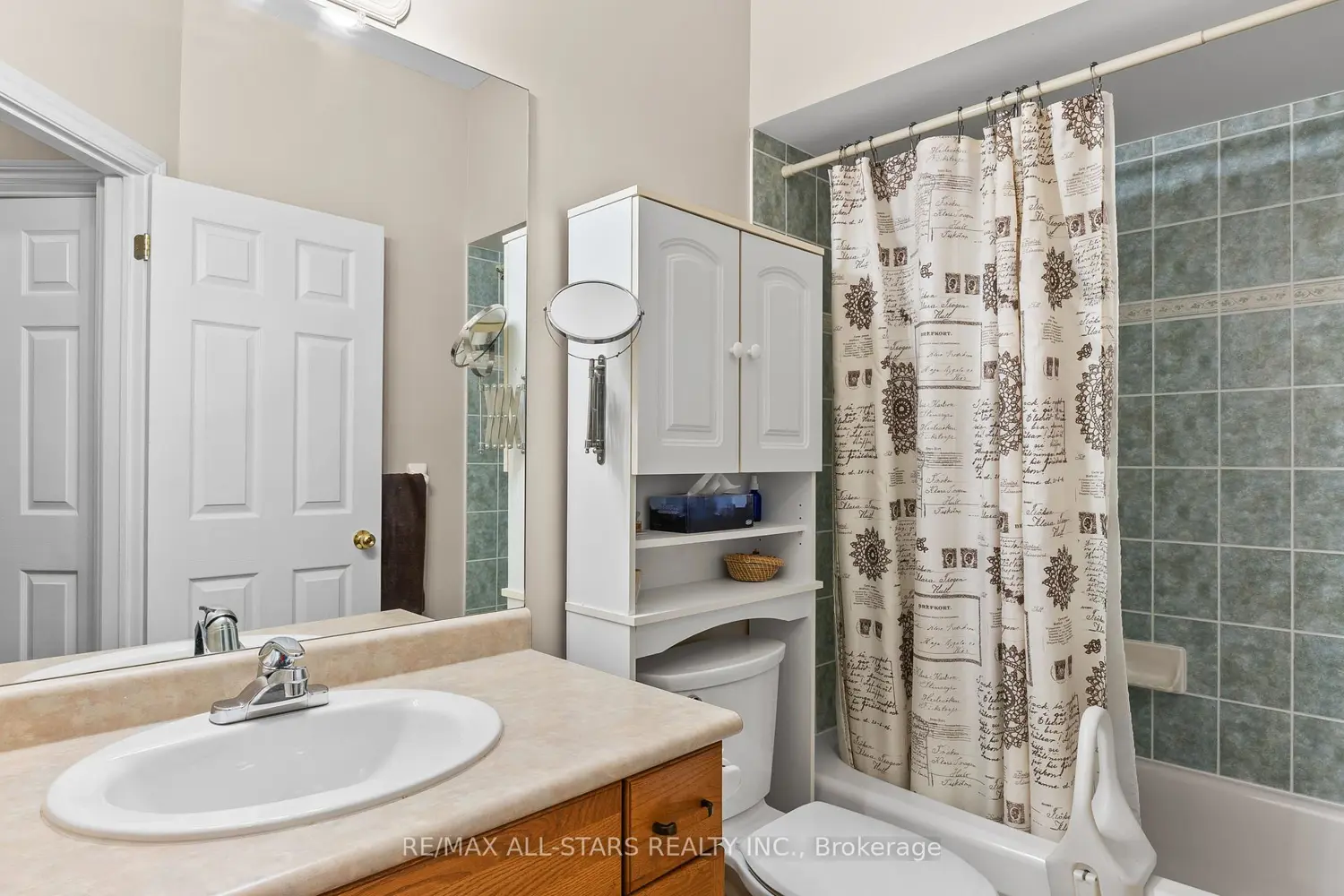 Additional image 7 of 111 Colborne Street 11