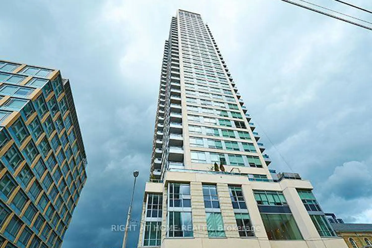 500 Sherbourne Street 2701