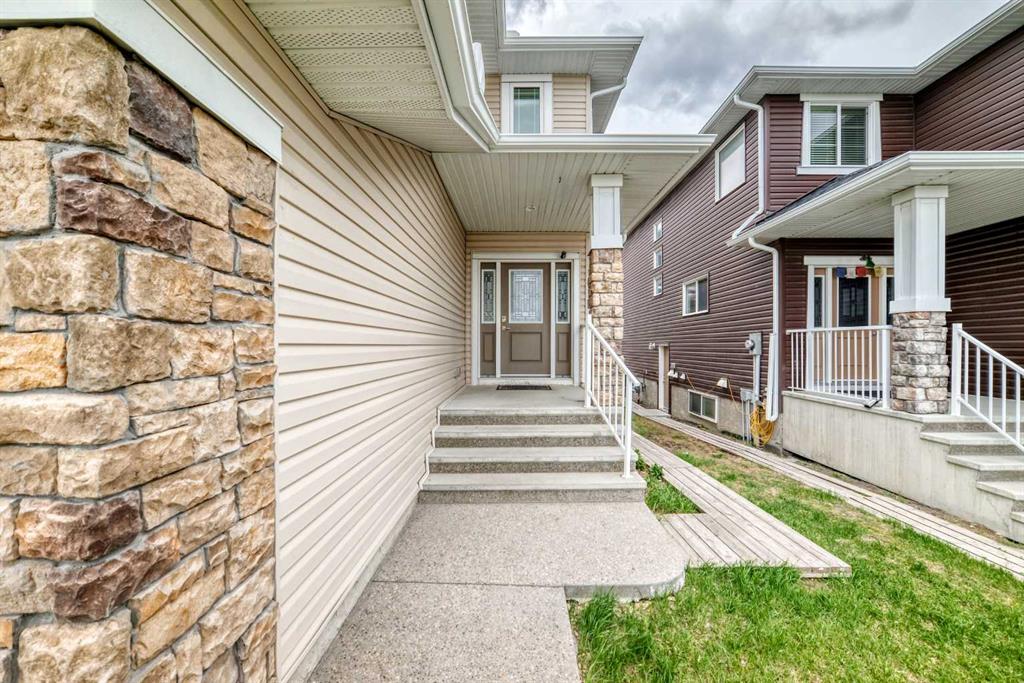 Additional image 2 of 101 Redstone Drive NE, Calgary, AB, T3N 0N2