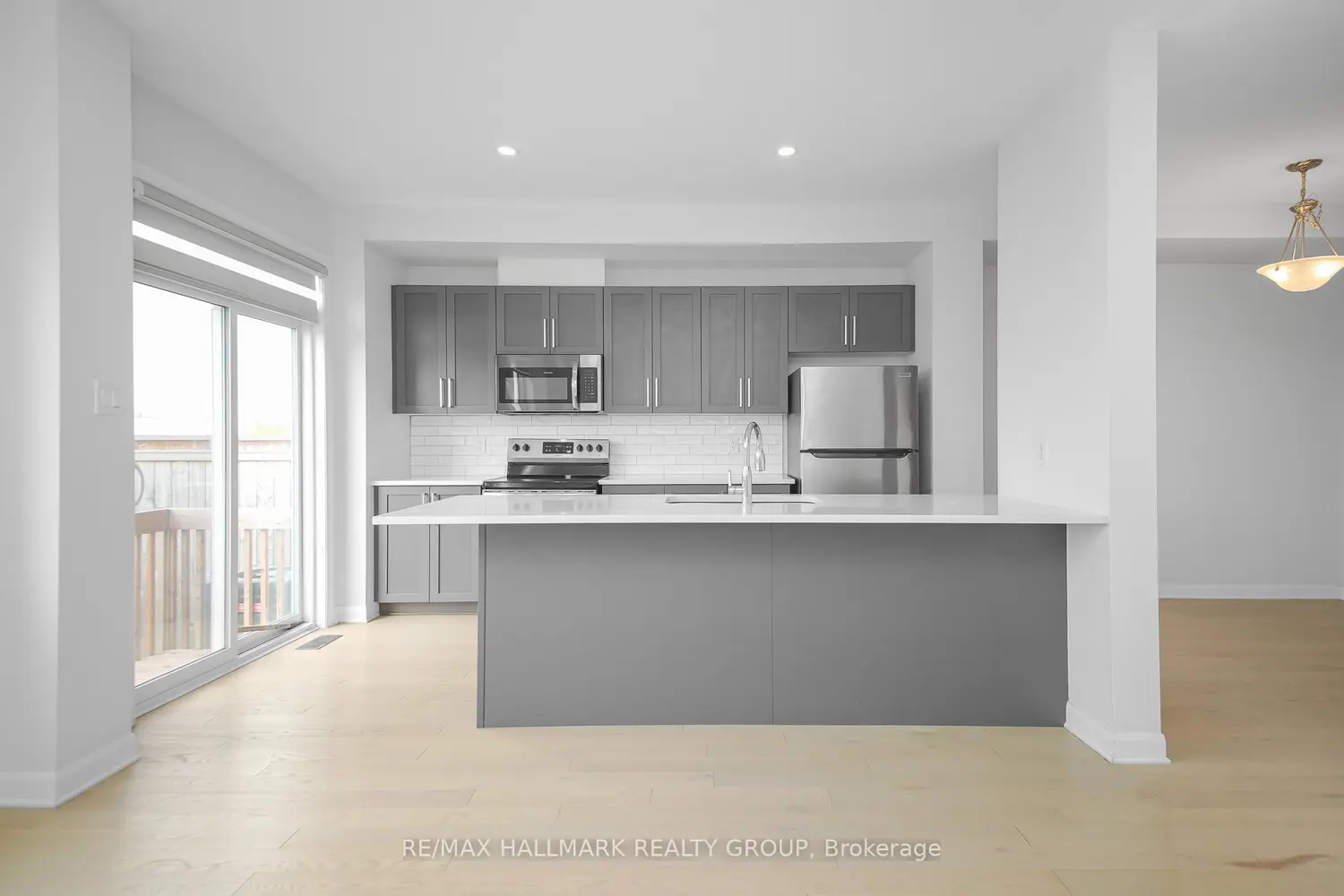 532 Prominence Way photo 2