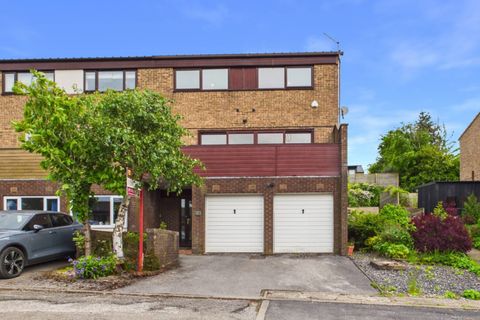 Rosamond Close, Bradway S17