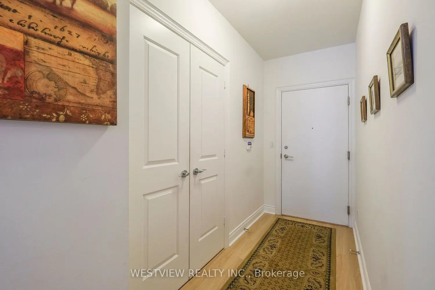 16 Brookers Lane 808 photo 4