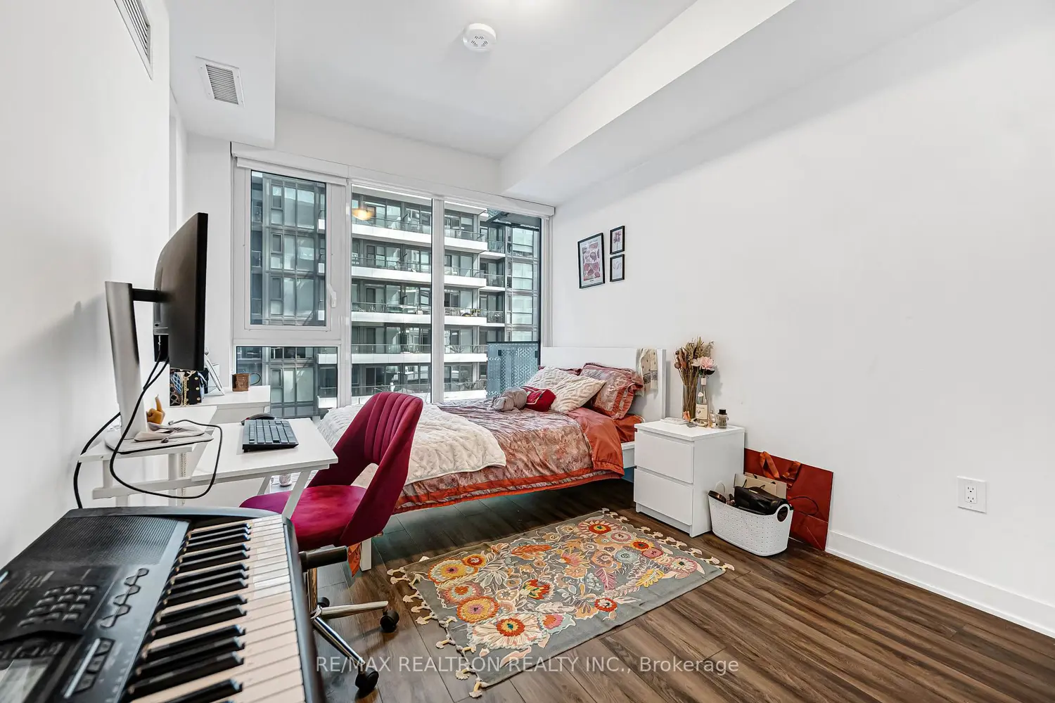 Additional image 9 of 135 Lower Sherbourne Street 1439