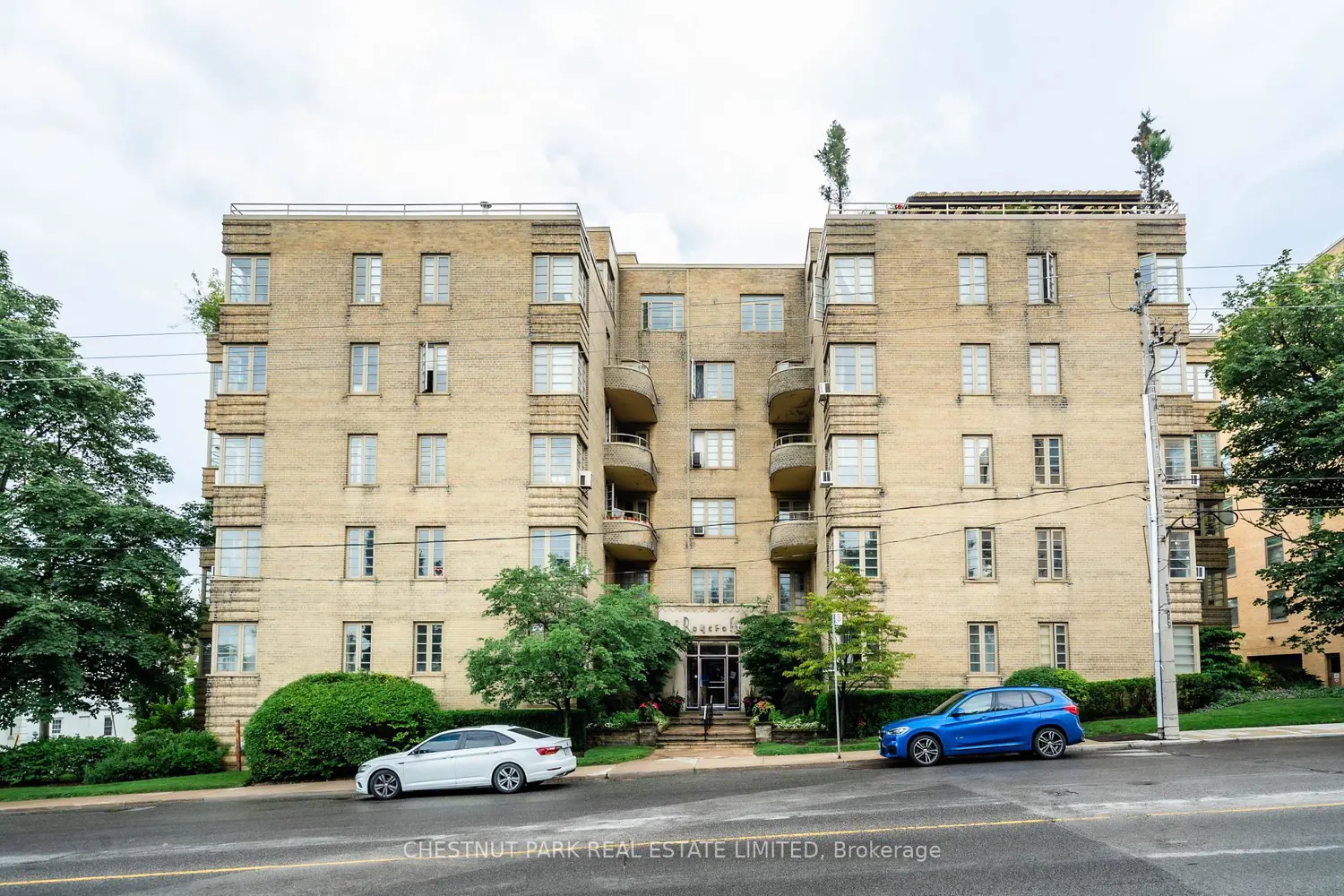 707 Eglinton Avenue 403