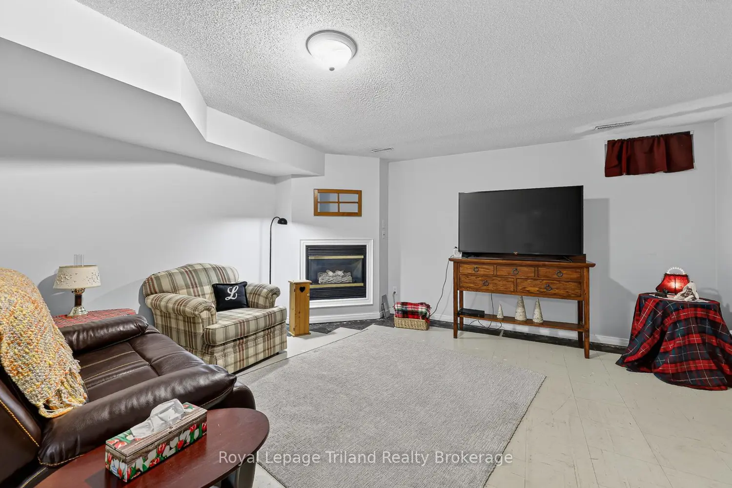 Additional image 12 of 1135 Nellis Street 11