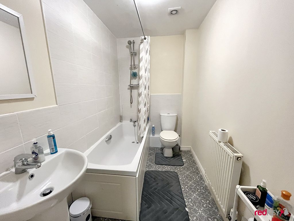 Additional image 6 of 2 bed flat to rentArgosy Way, Newport NP19