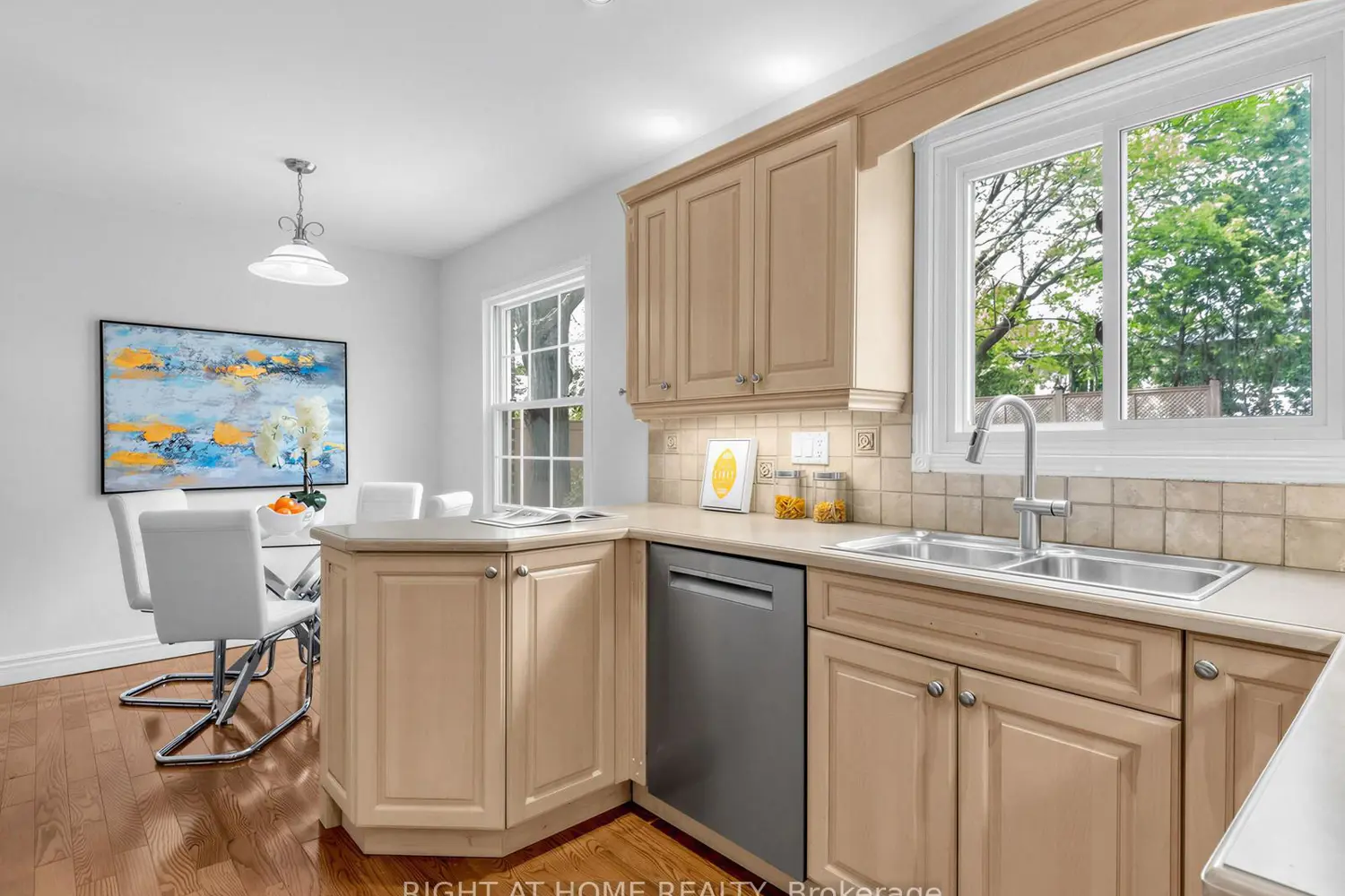 Additional image 10 of 101 Holsworthy Crescent