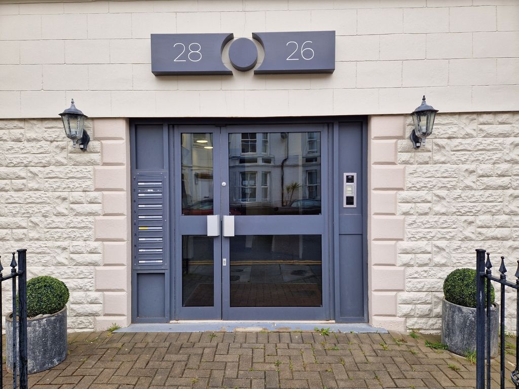 Additional image 3 of 1 bed flat for saleFlat 7, 26-28 Mary Street, Porthcawl CF36