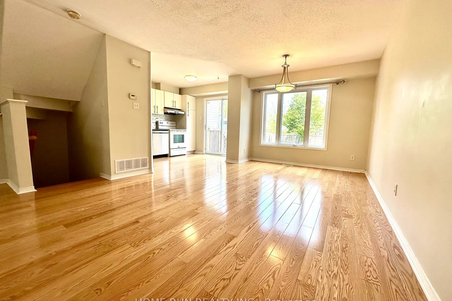 Additional image 5 of 135 Kinross Private