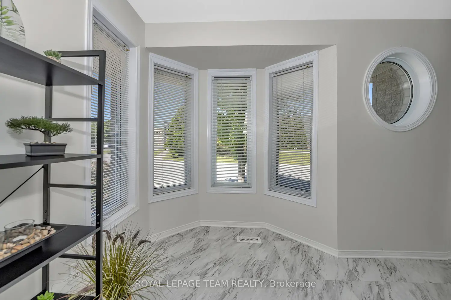 Additional image 8 of 85 Cresthaven Drive
