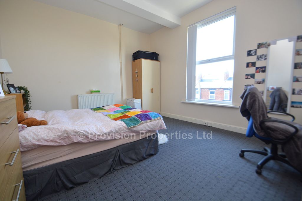 Additional image 9 of 6 bed terraced house to rentEbor Place, Hyde Park, Leeds LS6