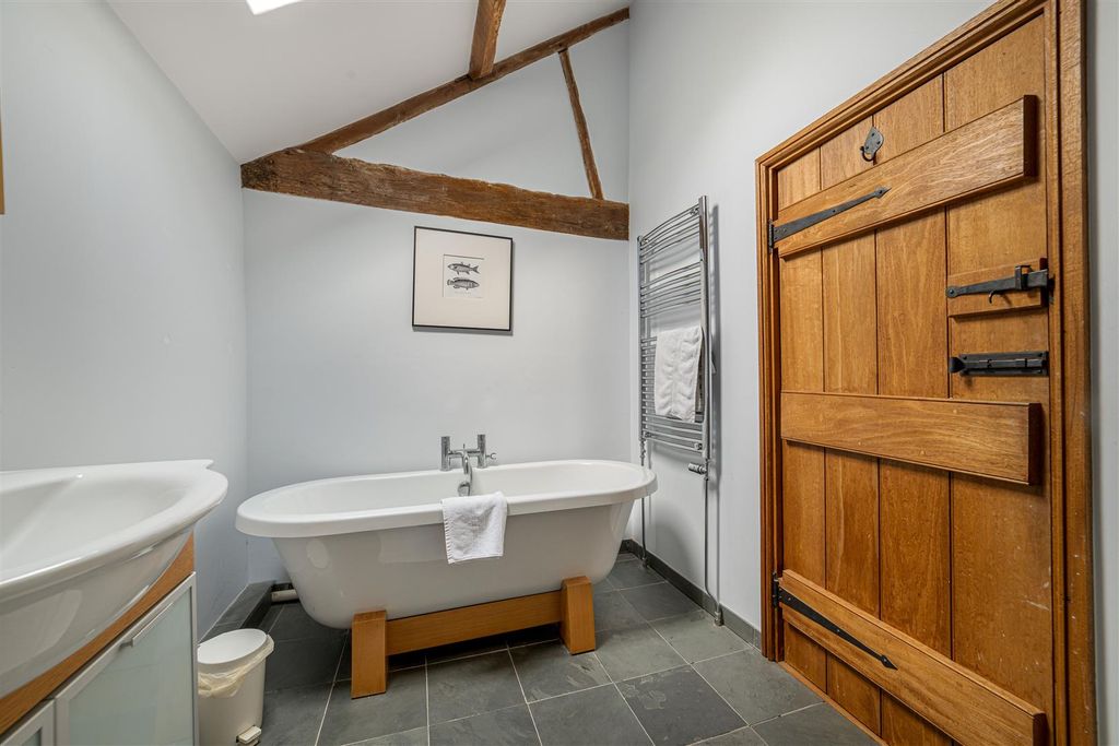 Additional image 12 of 5 bed barn conversion to rentHall Road, Welborne, Dereham NR20