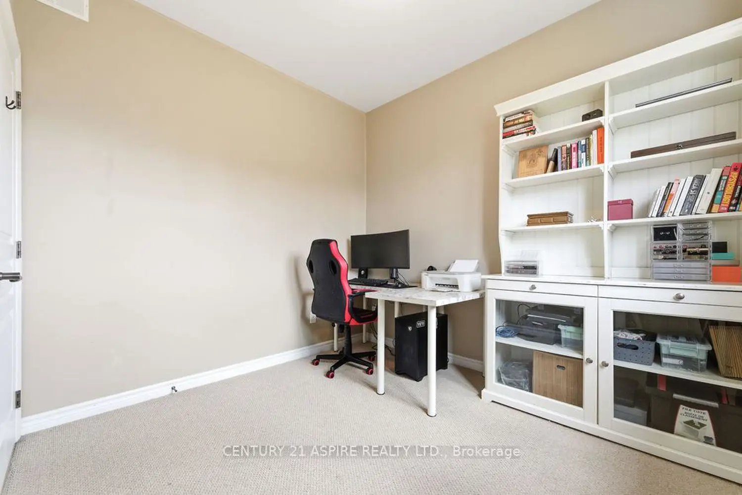 Additional image 4 of 541 Gardner Crescent