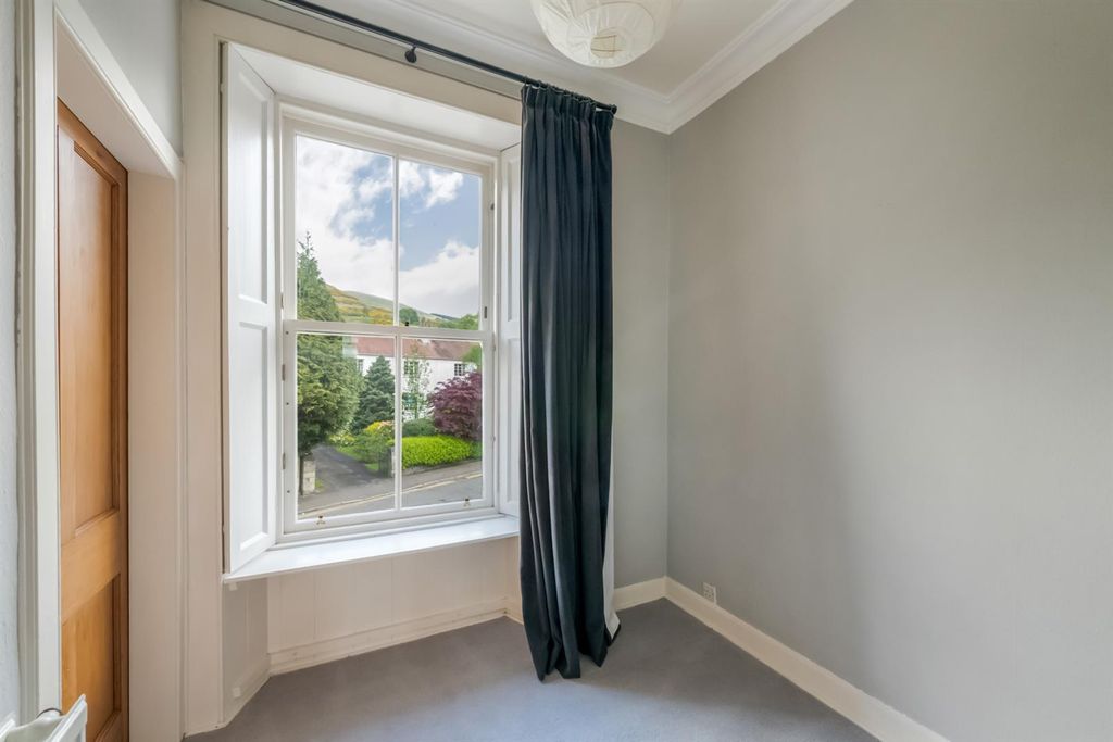 Additional image 12 of 3 bed flat for sale11 Harviestoun Road, Dollar FK14