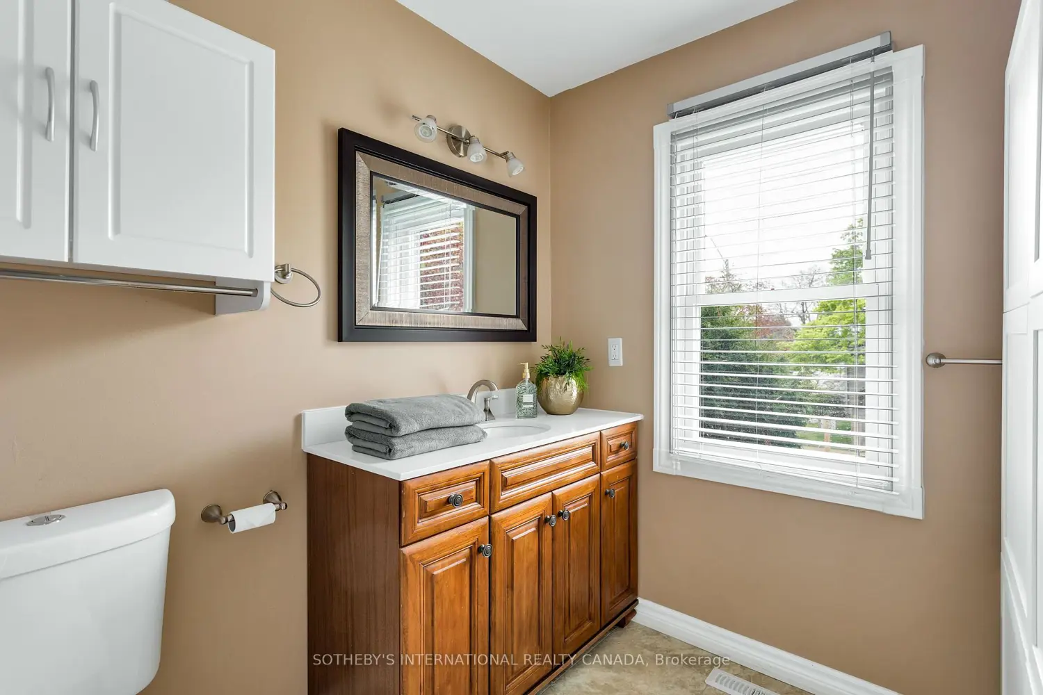 Additional image 10 of 2825 Gananoque Drive 62