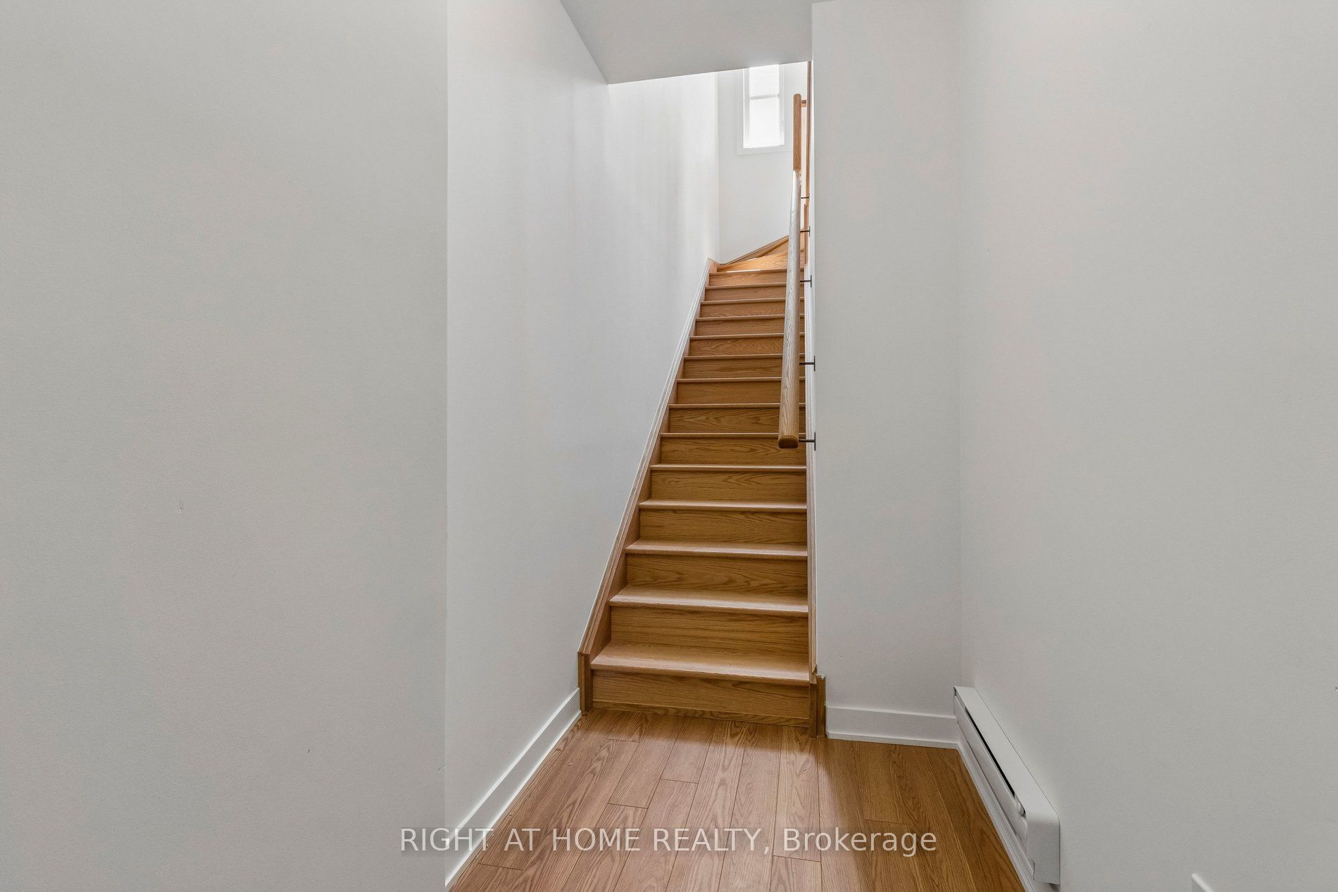 Additional image 6 of 206-15100 Yonge Street, Aurora, ON, L4G 4C8