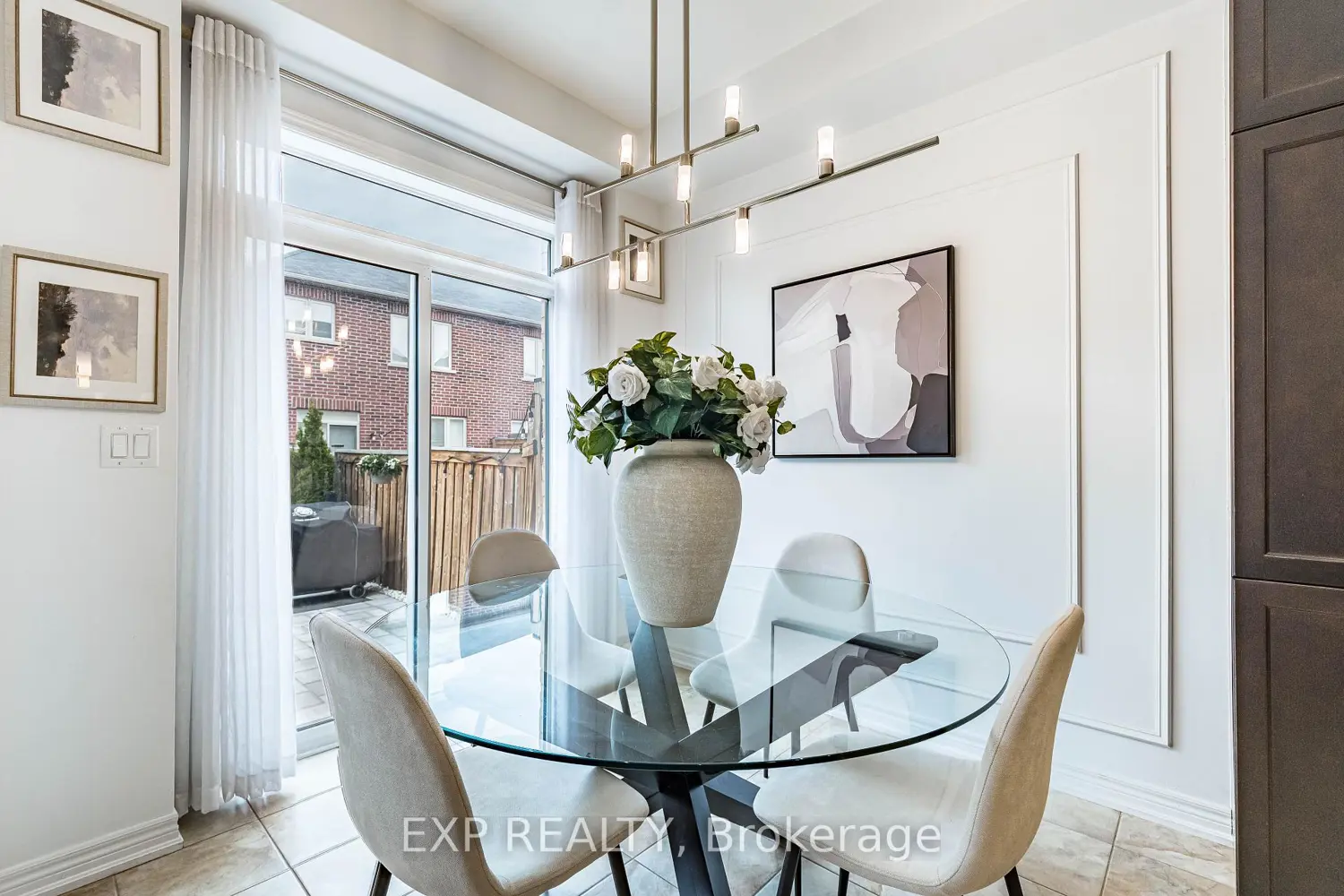 1445 Bews Landing photo 3