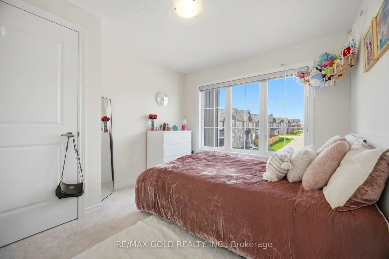 Additional image 16 of 113 Molozzi Street