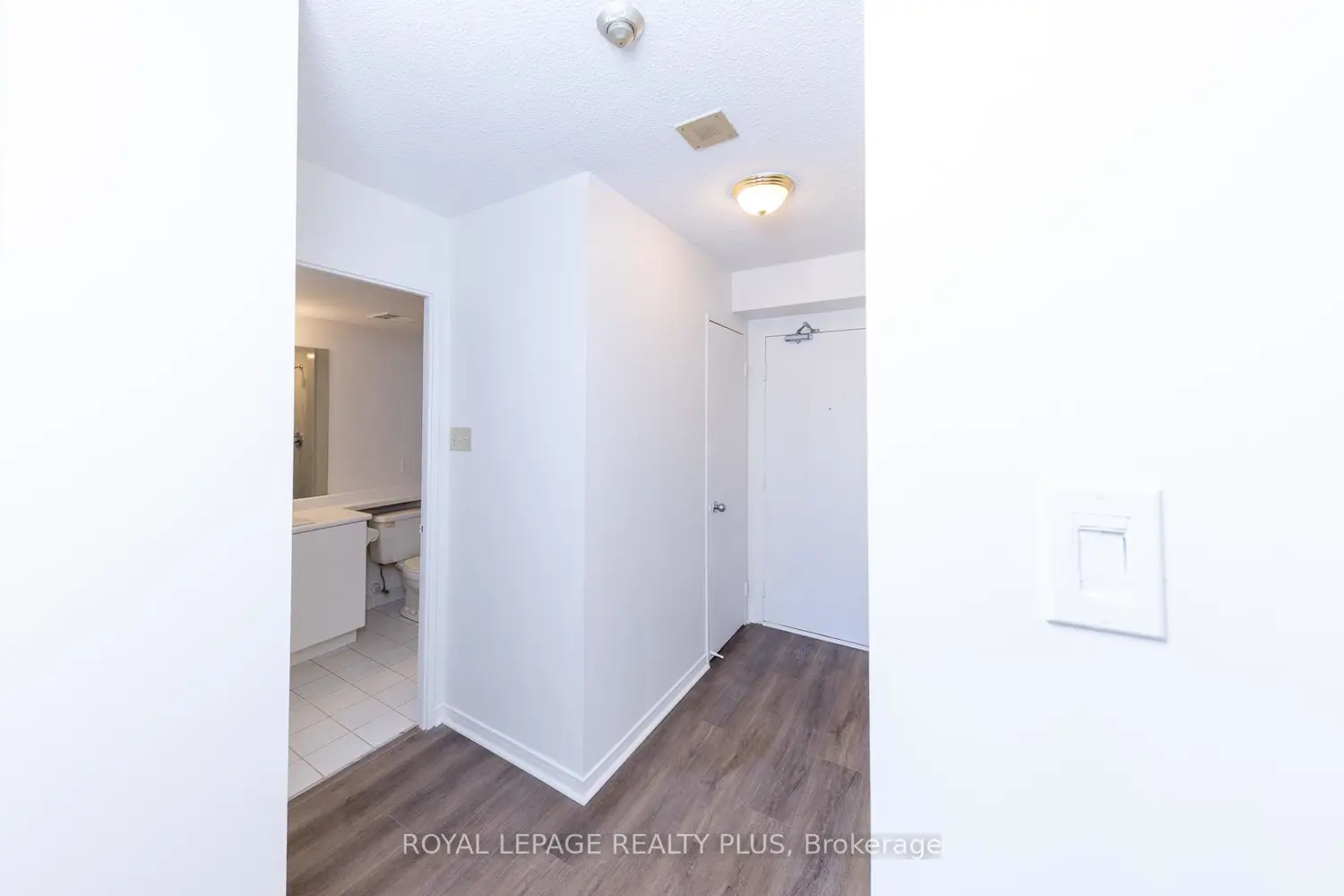 Additional image 4 of 75 King Street 607