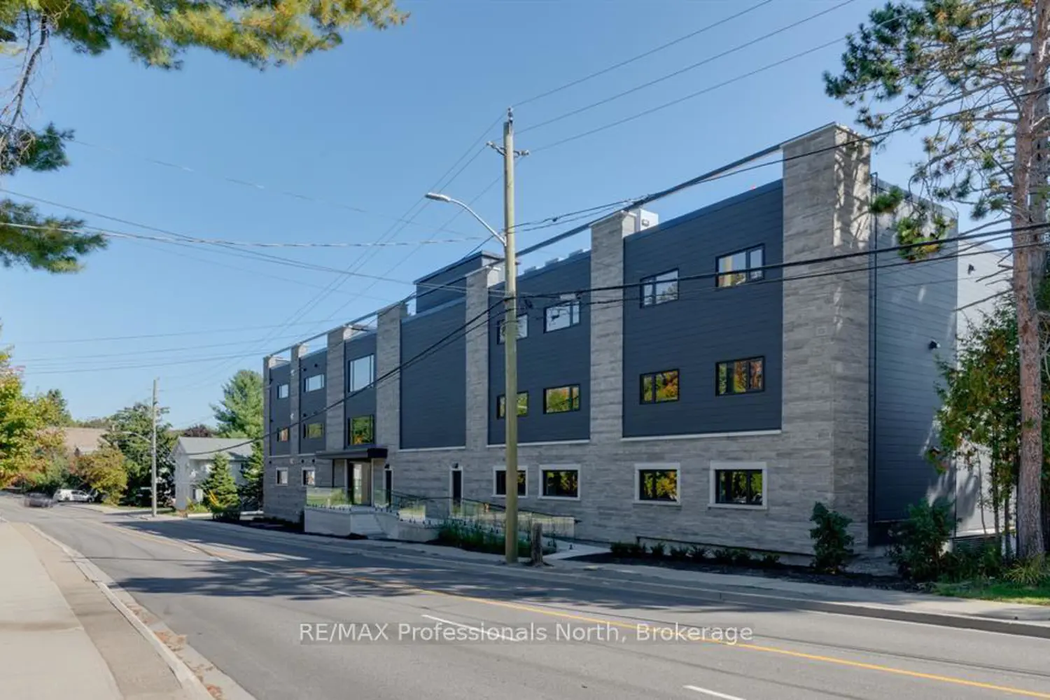 Additional image 4 of 32 Brunel Road 102