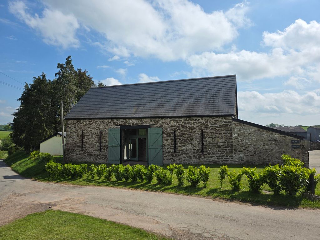 Additional image 23 of 3 bed barn conversion to rentElms Lane, Llantilio Pertholey, Abergavenny NP7