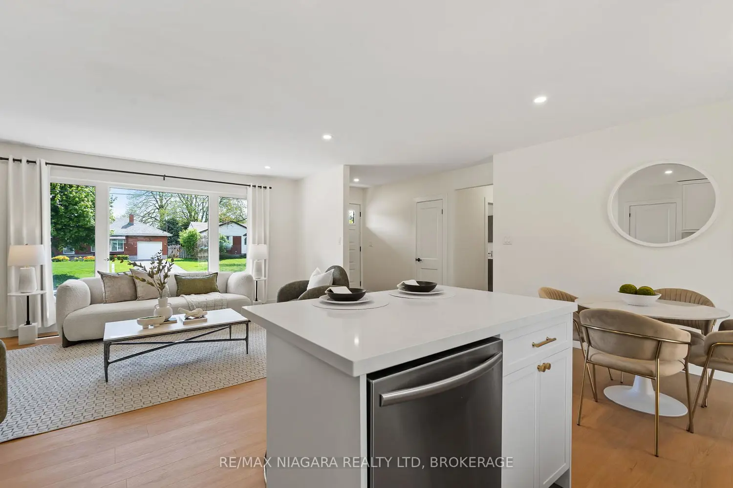 Additional image 5 of 3555 Gainsborough Avenue