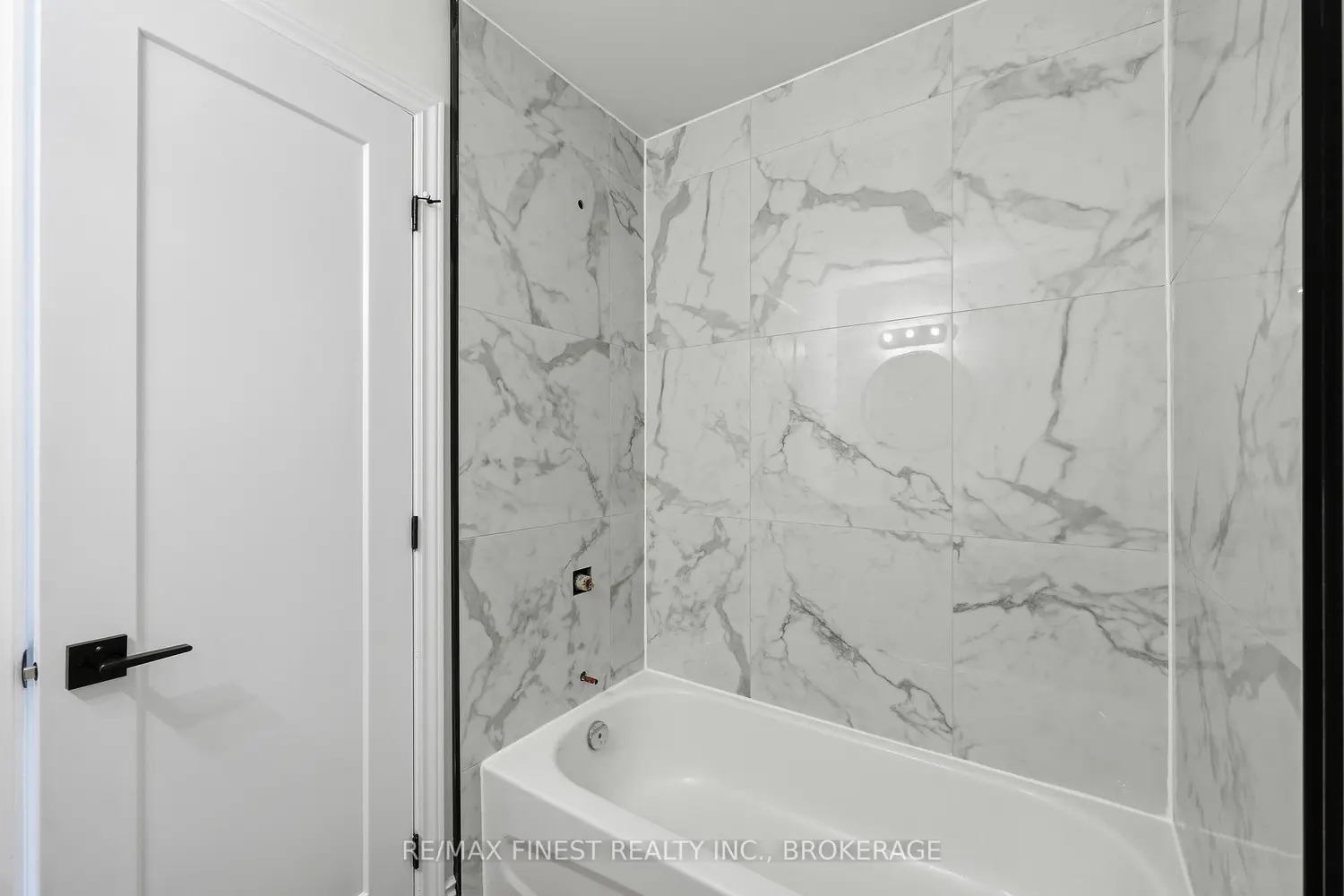 Additional image 5 of 882 Beaconhill Court