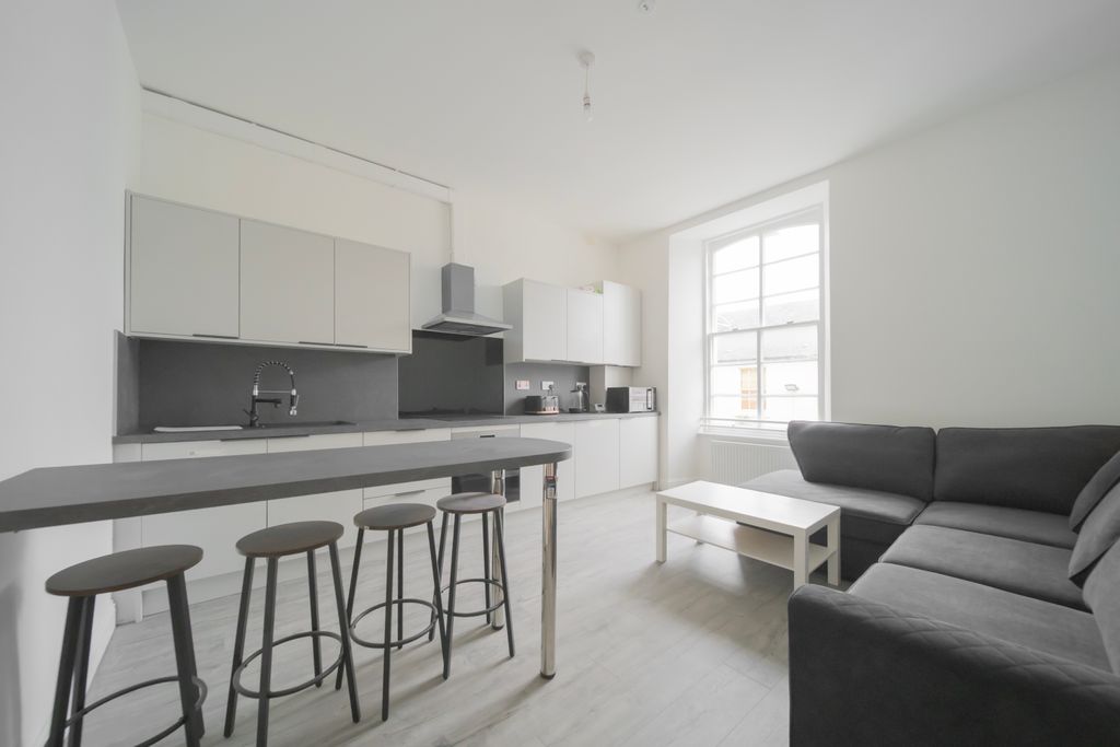 Additional image 3 of 3 bed flat to rentMurray Place Second Floor, Stirling FK8