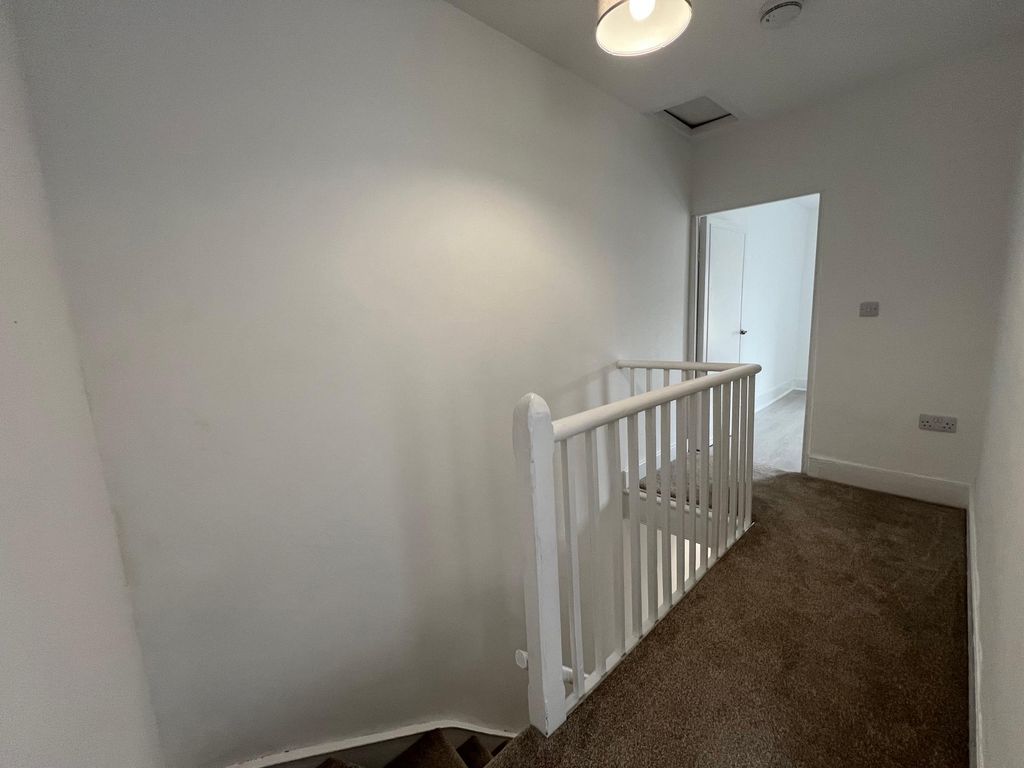 Additional image 10 of 2 bed terraced house to rentTaylor's Row, Neath SA11