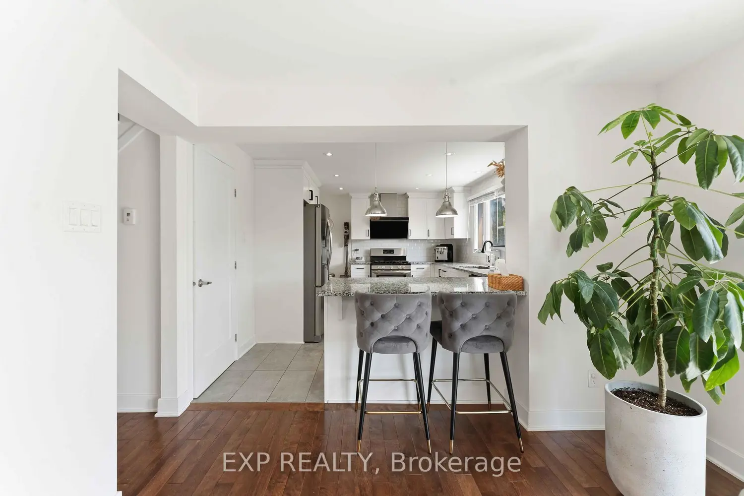 46 Parkglen Drive photo 3