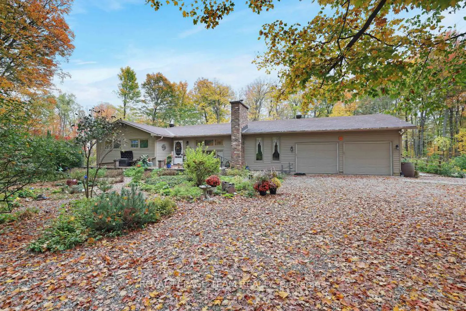4715 Stonecrest Road photo 2