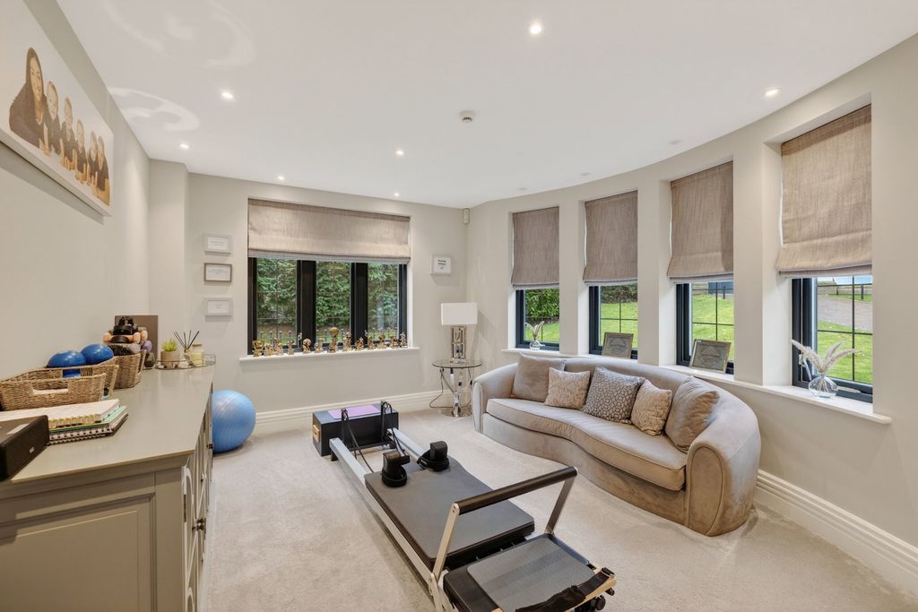 Additional image 15 of 6 bed detached house for saleSquirrels Chase, Prestbury, Macclesfield SK10