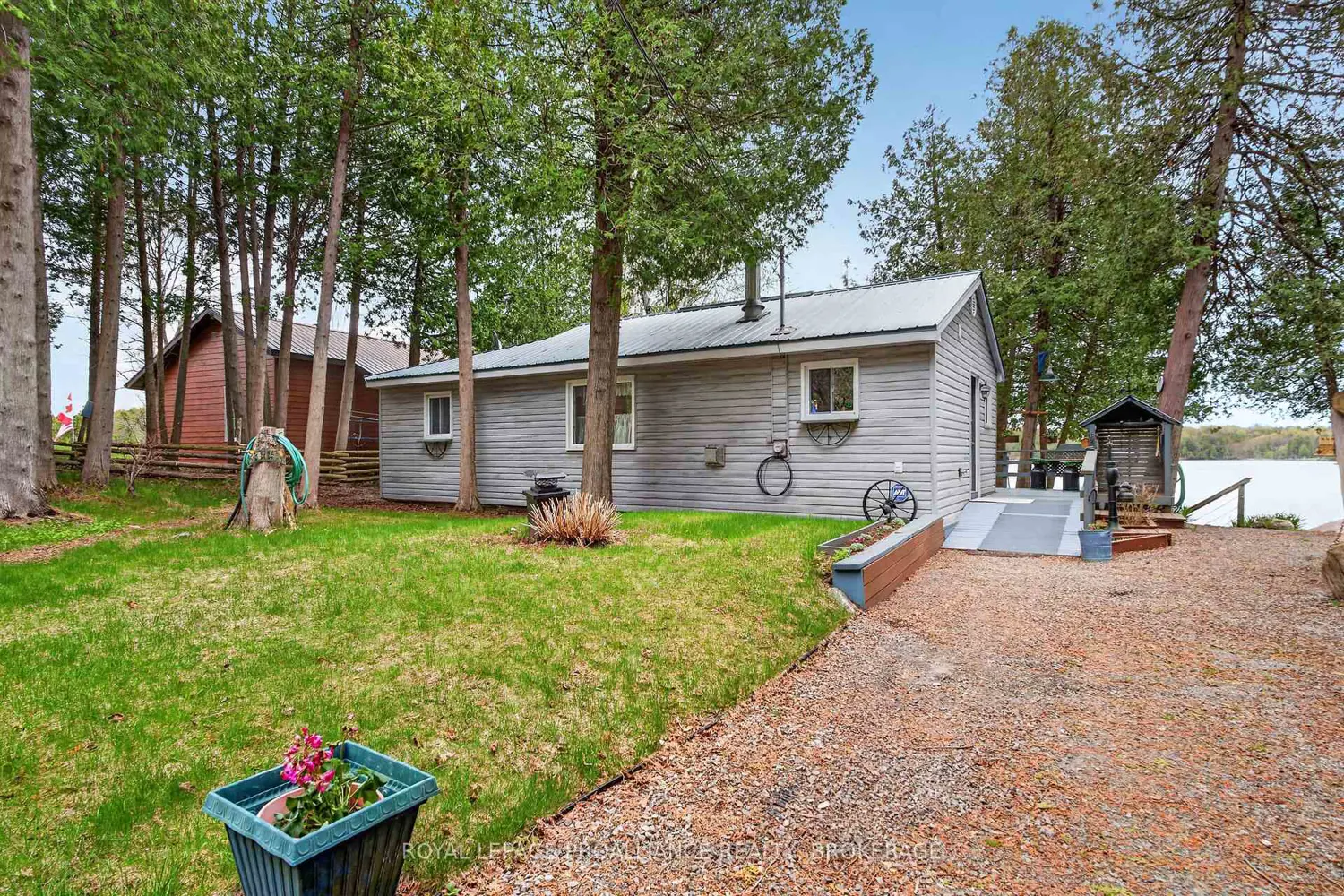 173 Space Lane