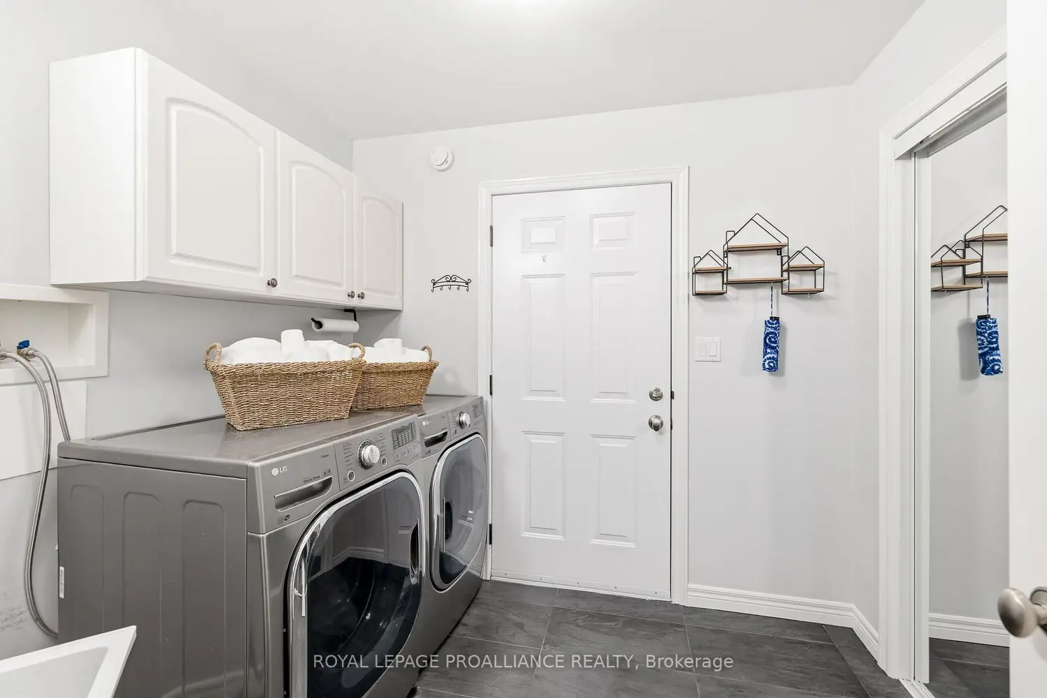Additional image 11 of 202 Prince Edward Street
