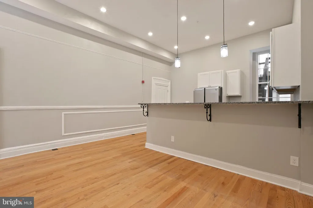 Additional image 9 of 106 W Saratoga Street, Baltimore, MD 21201