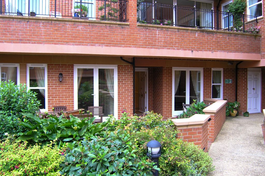 Additional image 8 of 3 bed flat for saleLondon Road, Tunbridge Wells TN1