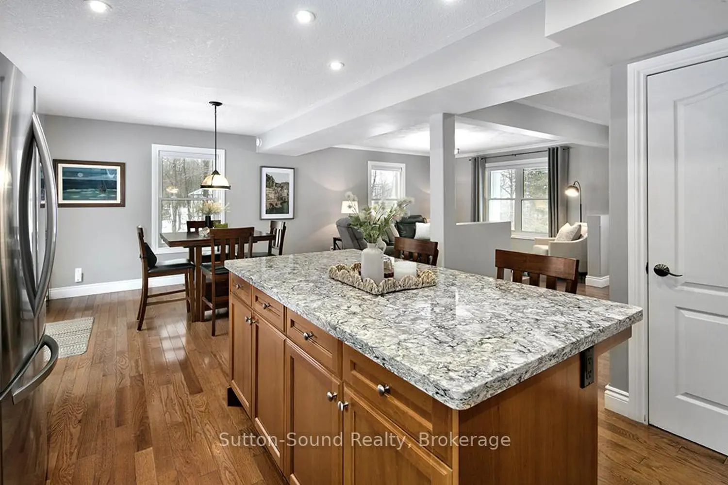 Additional image 7 of 505396 Grey Road 1 Road