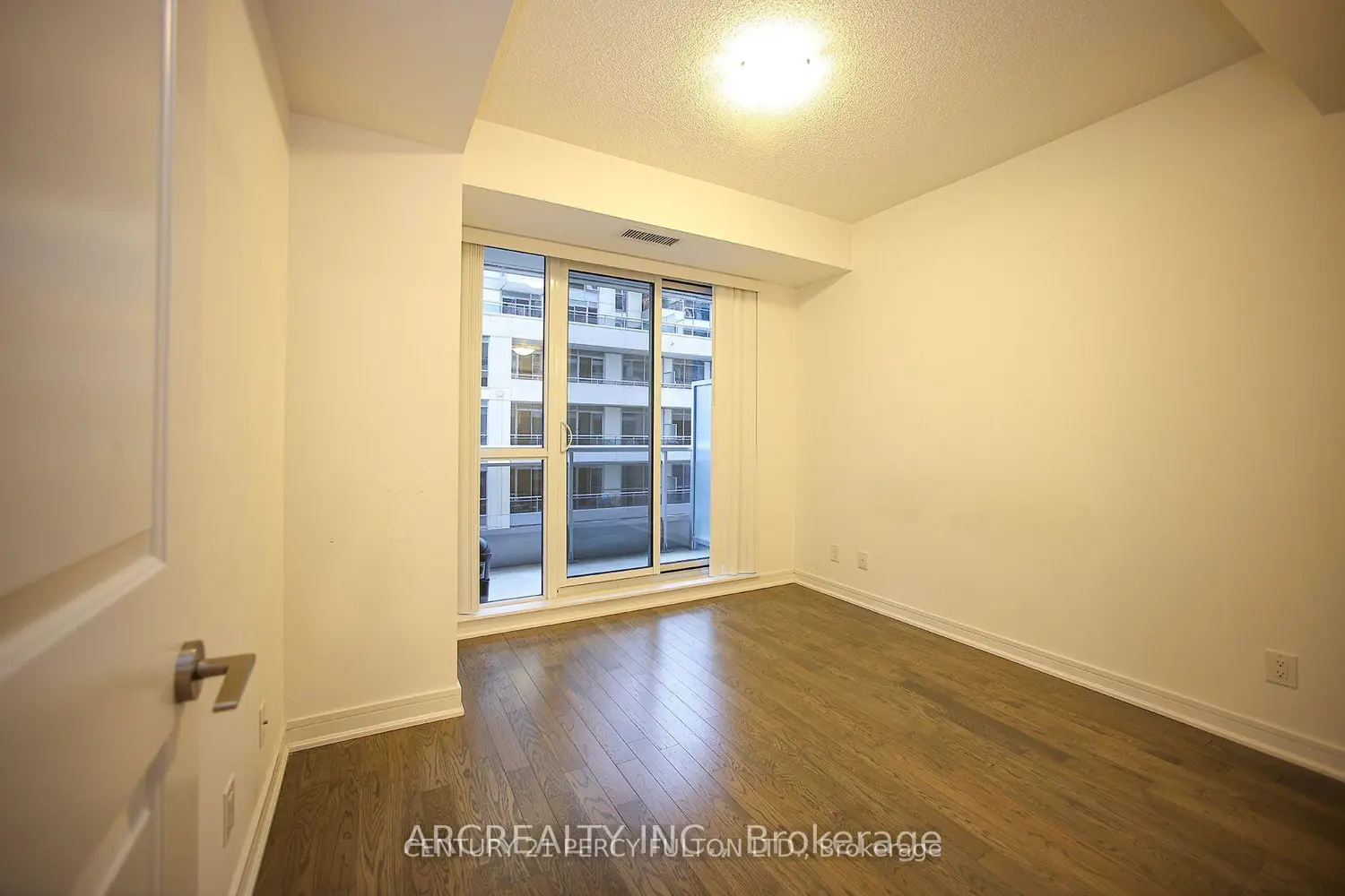 Additional image 5 of 9205 Yonge Street 512