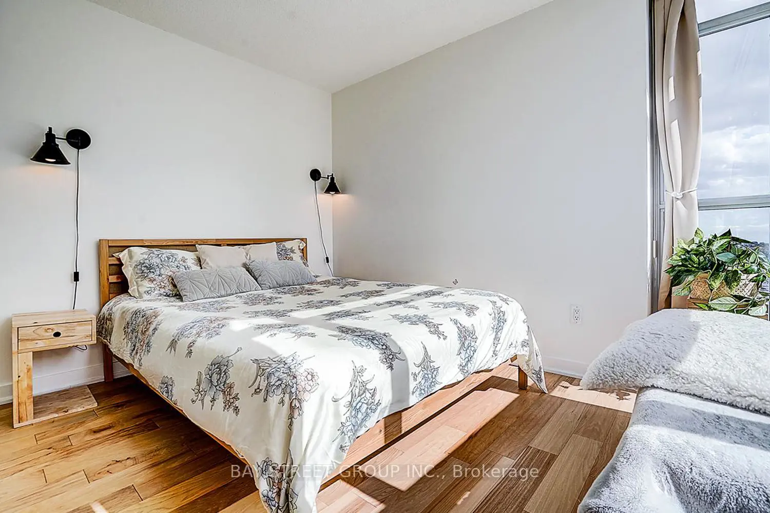 Additional image 9 of 29 Singer Court 1705