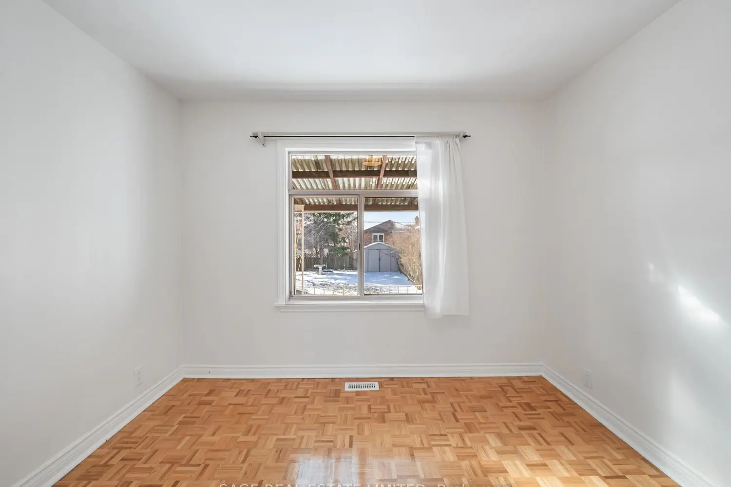 Additional image 5 of 521 Glen Park Avenue