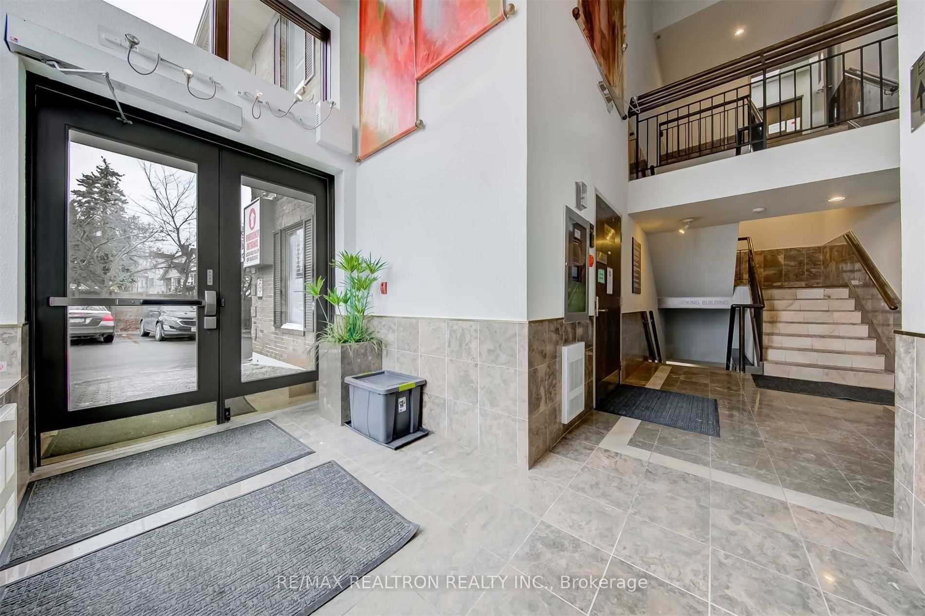 Additional image 4 of 202-9955 Yonge Street, Richmond Hill, ON, L4C 9M6
