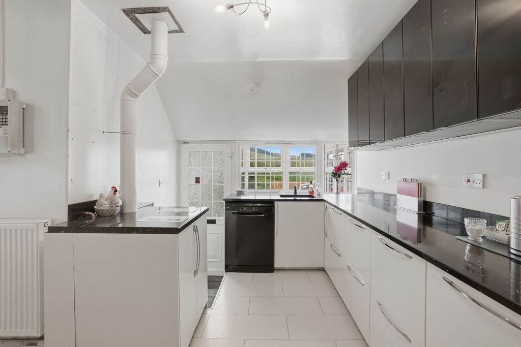 Additional image 8 of 4 bed detached bungalow for saleNether Auchlinsky Cottage, Dollar FK14