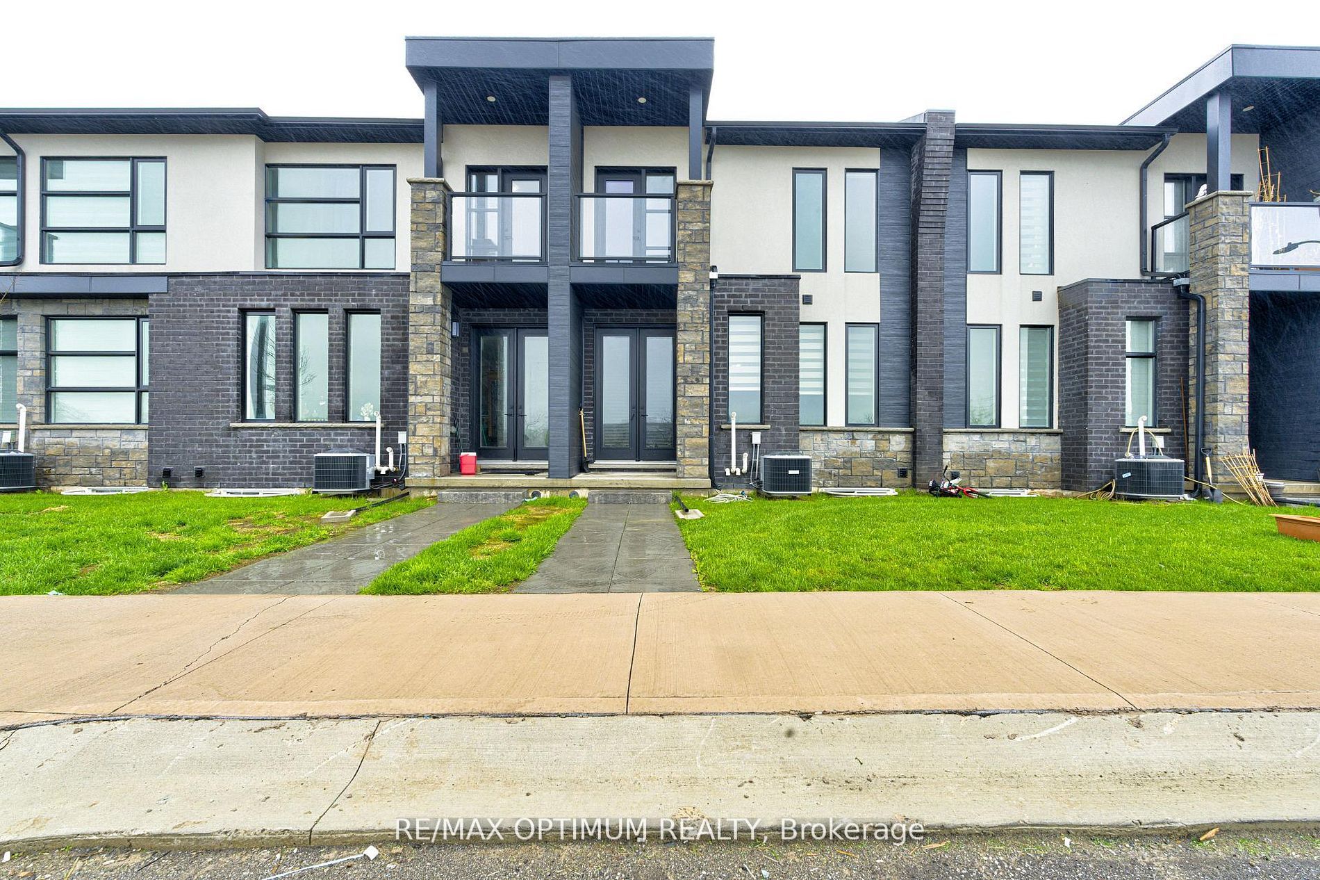 64 Keystone Trail, Welland, ON, L3B 0N8 photo 2