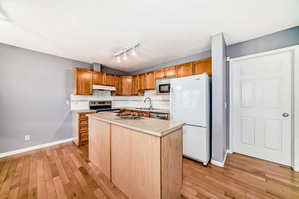 Additional image 6 of 156 Simcoe Place SW, Calgary, AB, T3H 0X7