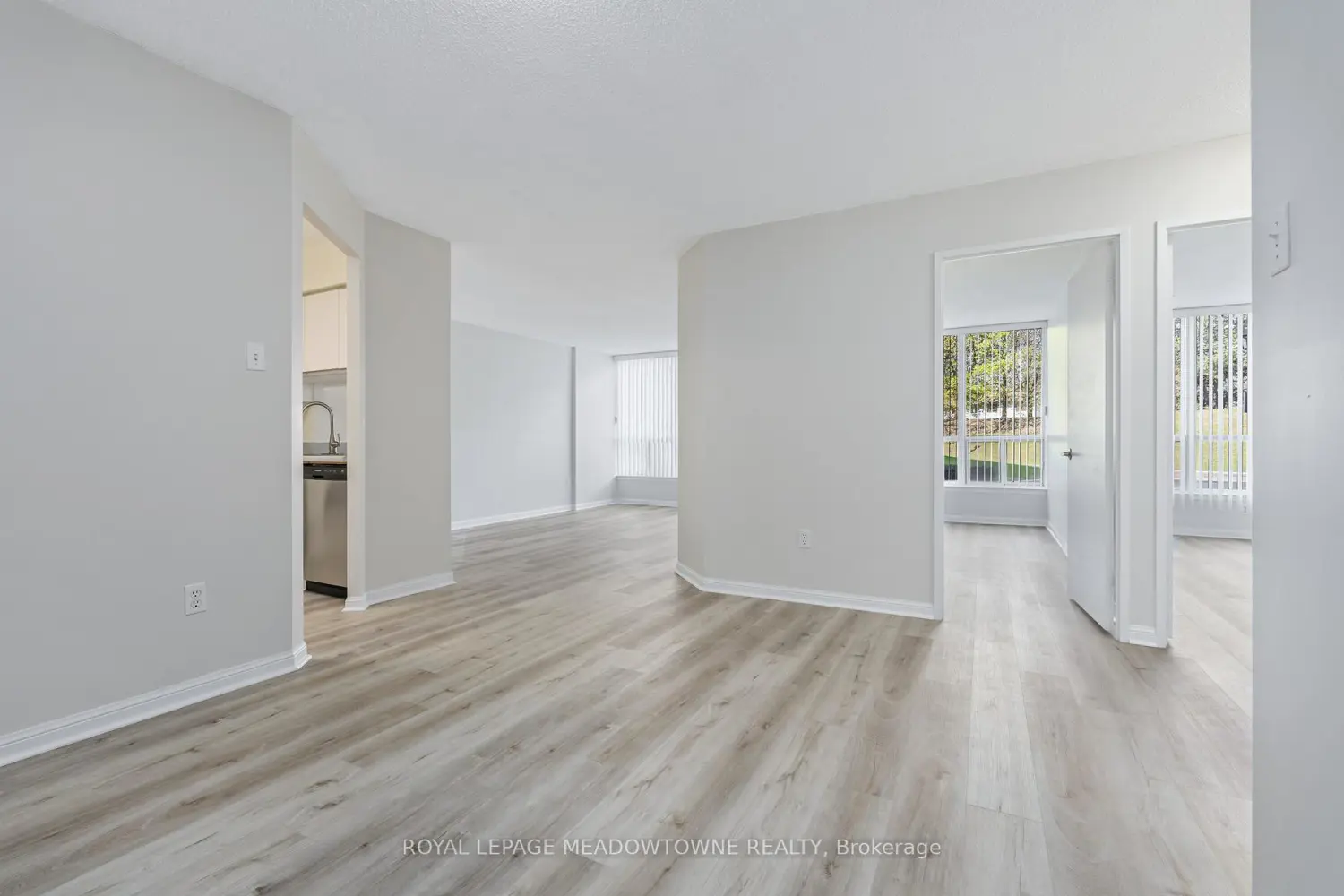 Additional image 9 of 10 Laurelcrest Street 104