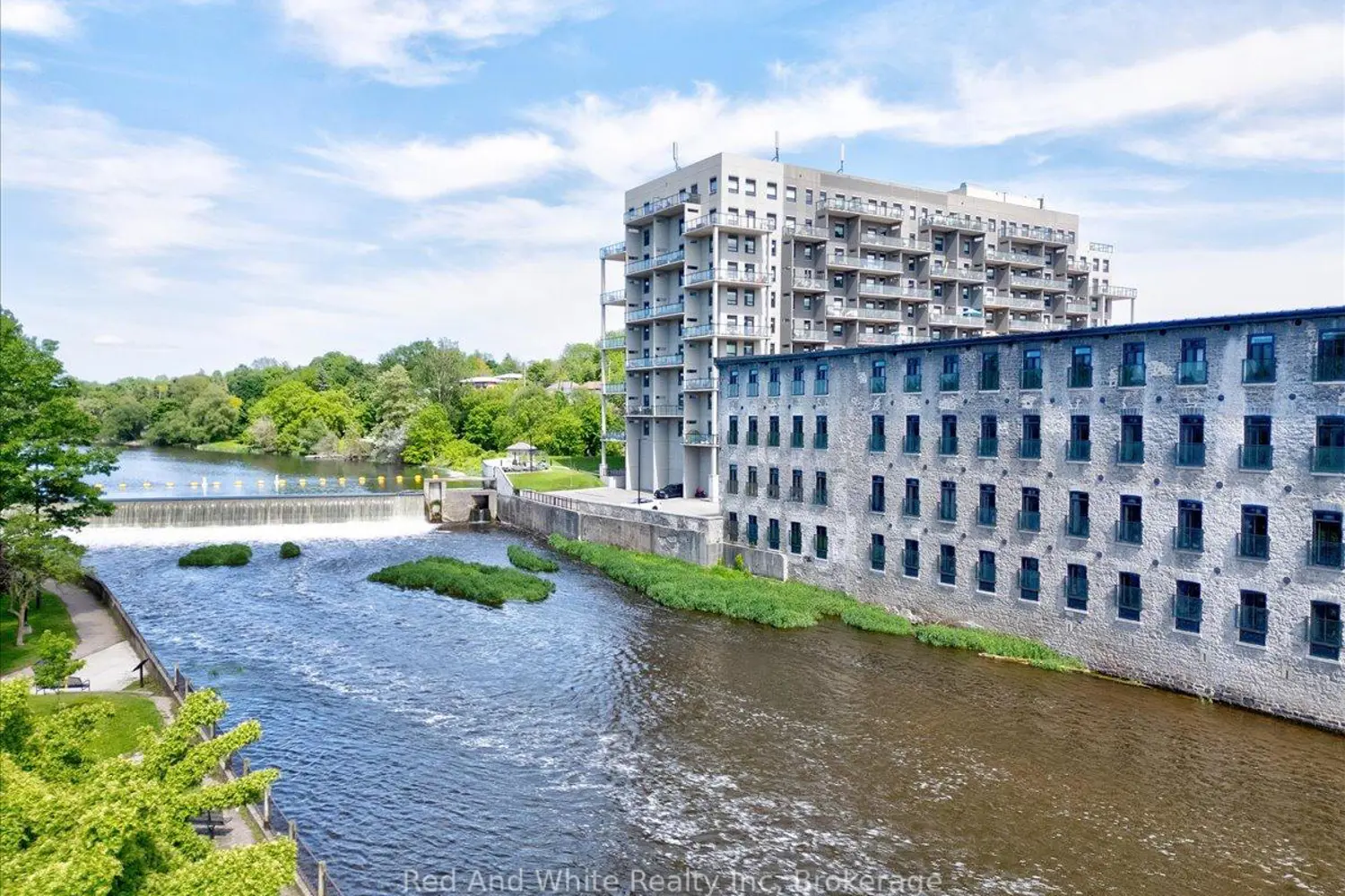 19 Guelph Avenue 303