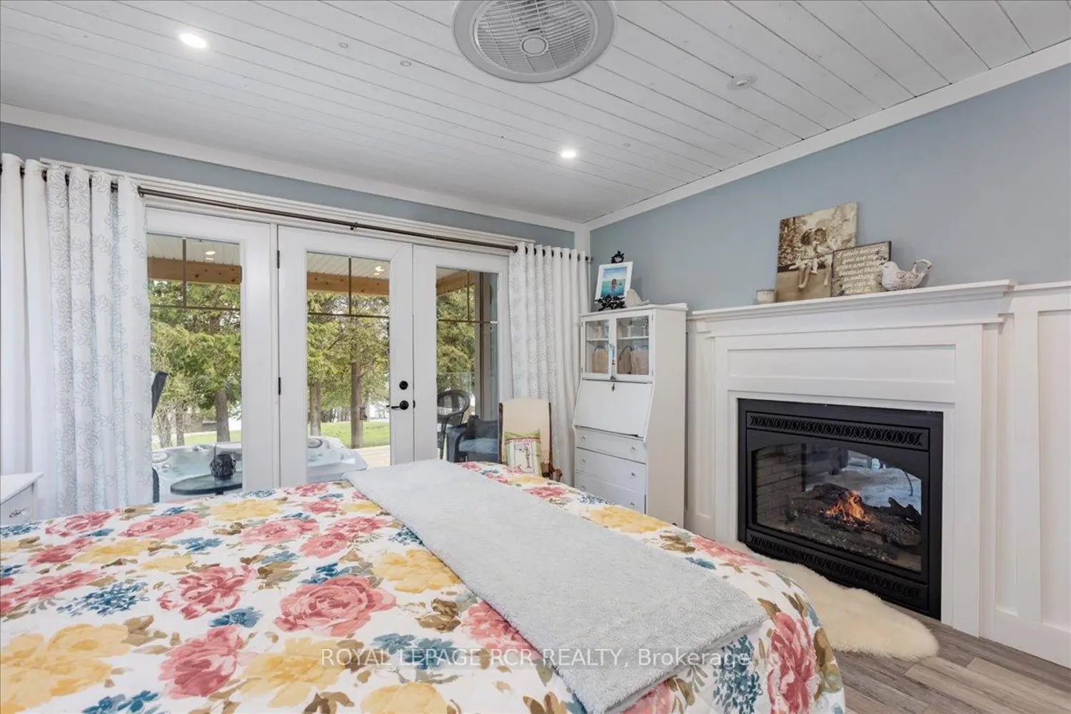 Additional image 14 of 1093 North Bay Drive