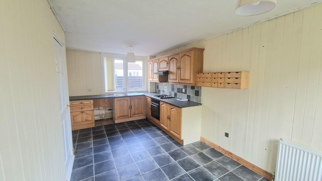Additional image 3 of 3 bed terraced house to rentLochridge Place, Denny FK6