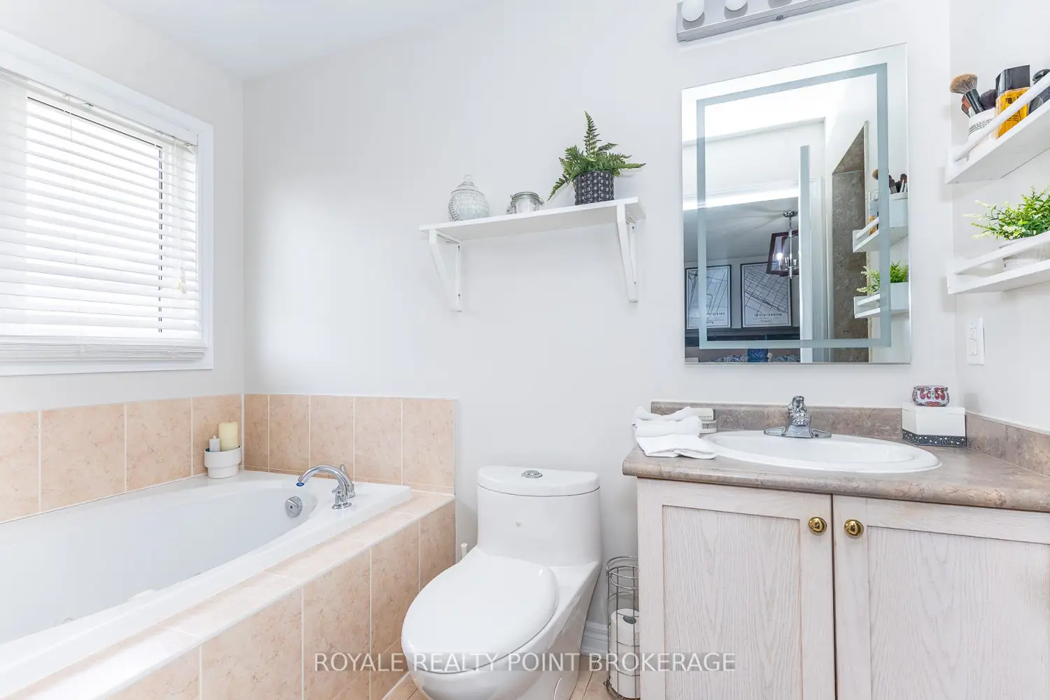 Additional image 13 of 145 Chayna Crescent