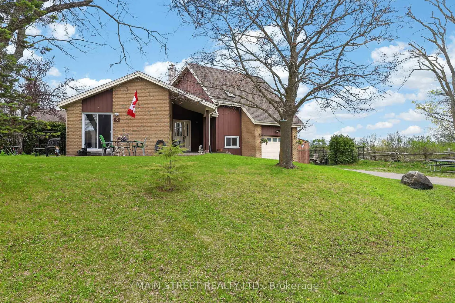 3 Meadowlands Drive
